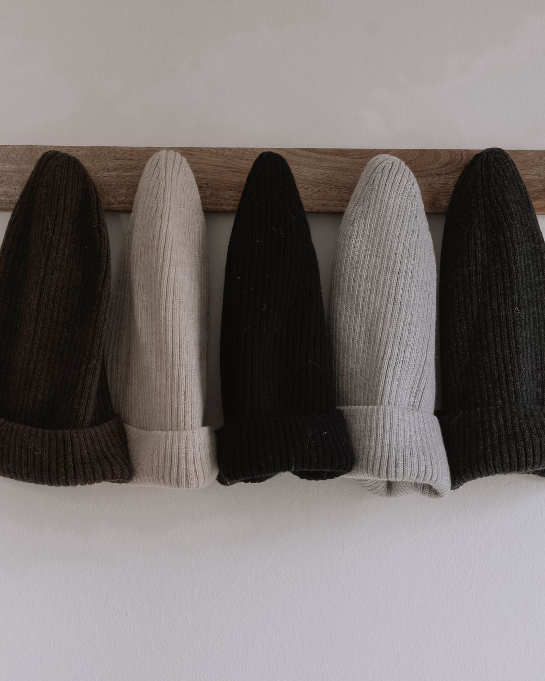 Bonnet en laine mérinos – Noir